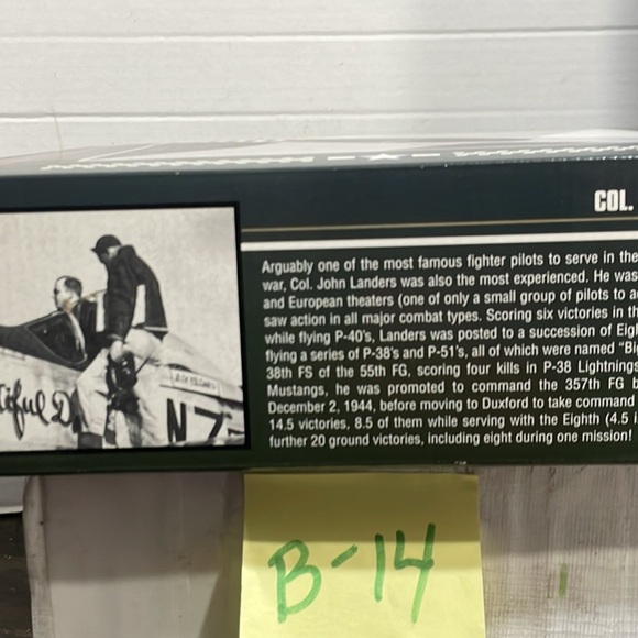 SpecCast Airplane Model - Picture 5 of 10